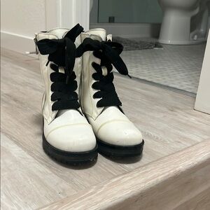 Stylish White Boots with Black Laces